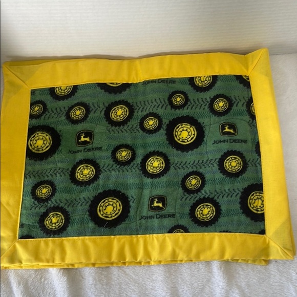 John Deere homemade  Green and Yellow placemats - Picture 1 of 4
